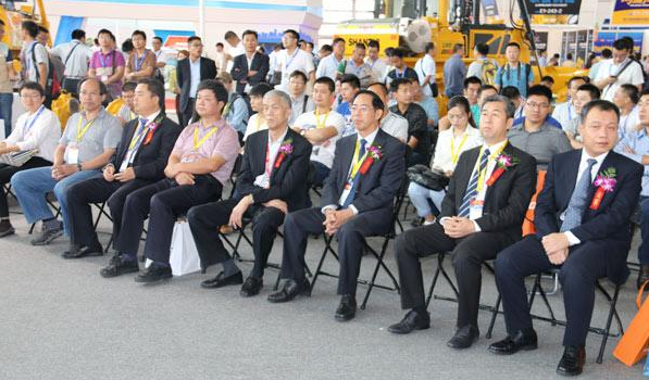 山推、混凝土、混凝土機(jī)械、混凝土機(jī)械應(yīng)用技術(shù)