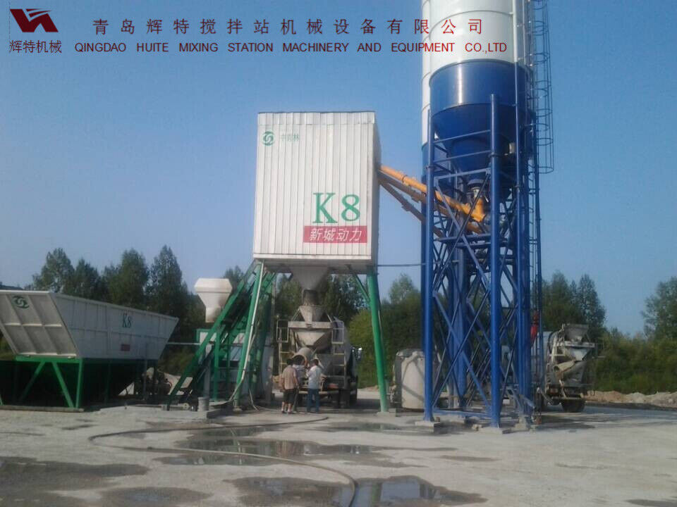 輝特混凝土攪拌站HZS50攪拌性能強，攪拌均勻、迅速，生產(chǎn)效率高