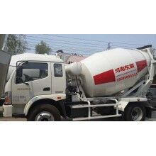 混凝土攪拌運(yùn)輸車(chē) 3方混凝土攪拌運(yùn)輸車(chē) 廠家供應(yīng) 河南東宸機(jī)械