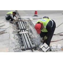 橋頭跳車現(xiàn)象是橋梁伸縮縫的什么問題導(dǎo)致的呢？