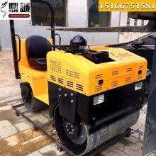 看成敗！看1.5噸座駕式柴油壓路機(jī) 雙鋼輪壓路機(jī) 溝槽施工壓土機(jī)