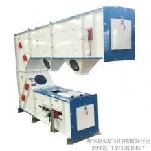 耐火材料專用Z型提升機，整機防爆，內(nèi)置強制通風系統(tǒng)